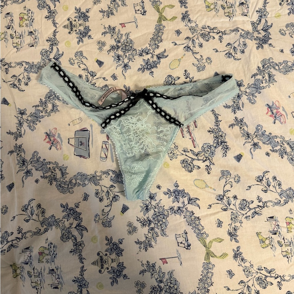 VS Elegant Lace Women's Intimate in Light Blue